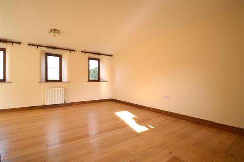 2 bedroom barn conversion to rent, Church Lane, Bugbrooke, NN7
