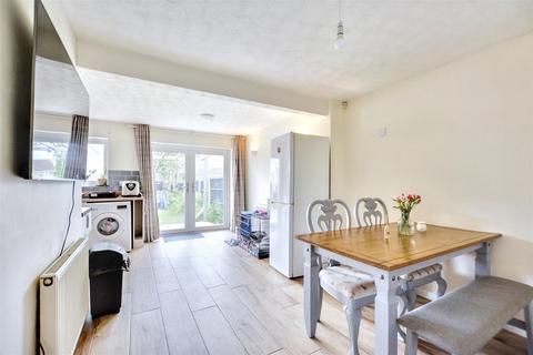 3 bedroom semi-detached house for sale, Maldon Close, Chilwell