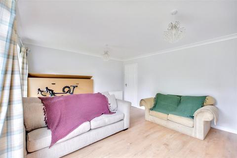 3 bedroom semi-detached house for sale, Maldon Close, Chilwell