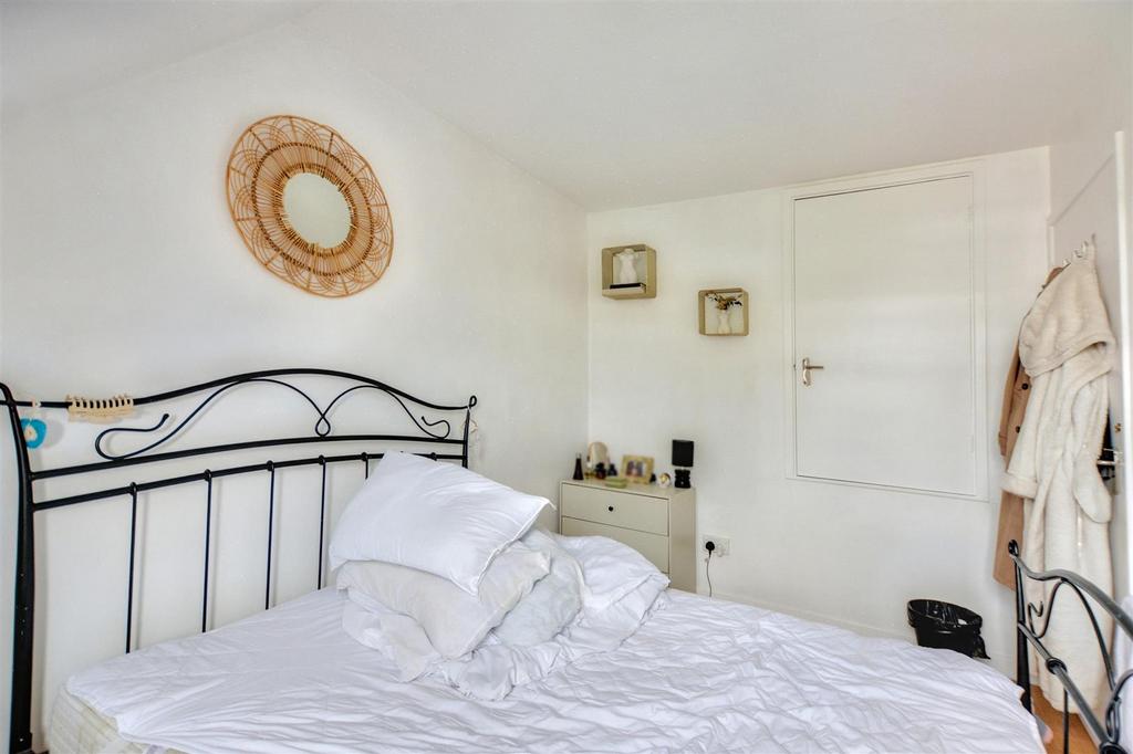 Bedroom 2 2.jpeg