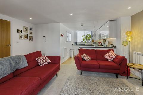 2 bedroom flat for sale, Victoria Parade, Queens Quay, TQ1