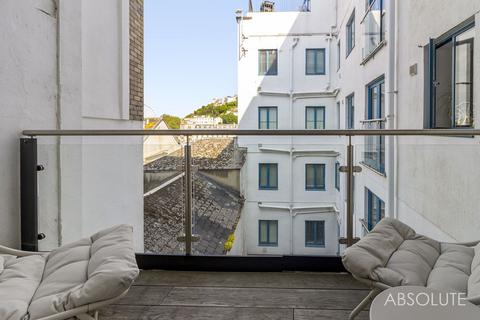 2 bedroom flat for sale, Victoria Parade, Queens Quay, TQ1