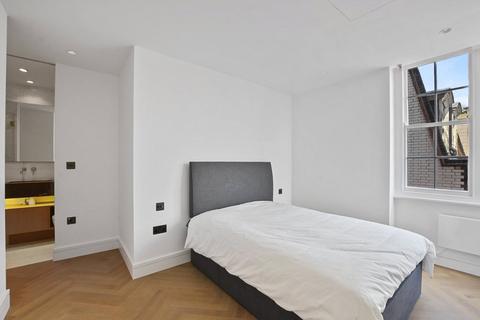 2 bedroom flat for sale, Eaton House, 39-40 Upper Grosvenor Street, Mayfair, London