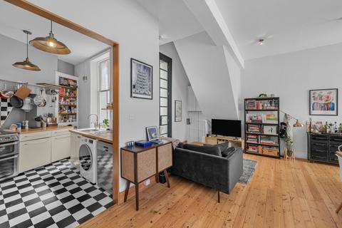 2 bedroom maisonette for sale, Petherton Road, Highbury, Islington