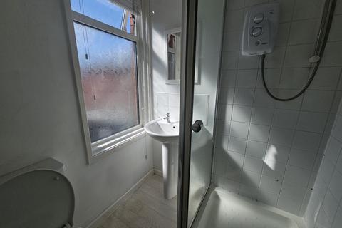 4 bedroom house to rent, Thornville Street, Leeds LS6