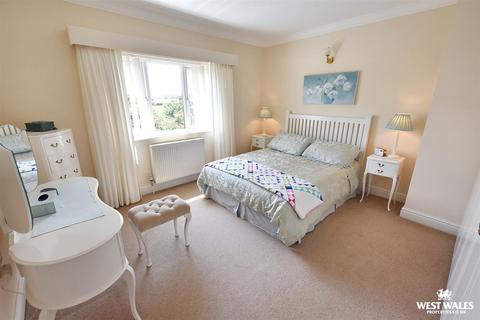 5 bedroom detached house for sale, Hayscastle, Haverfordwest