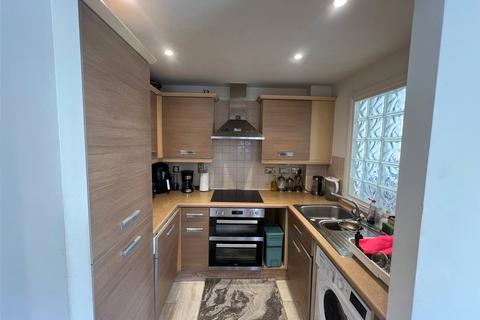 2 bedroom apartment for sale, Glebelands Close, London, N12