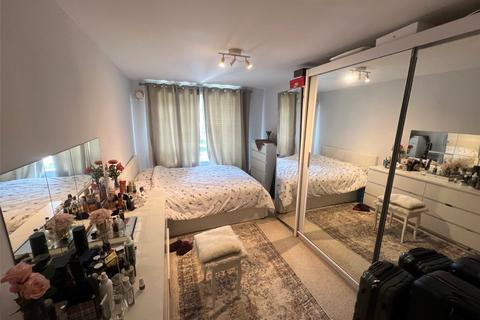 2 bedroom apartment for sale, Glebelands Close, London, N12