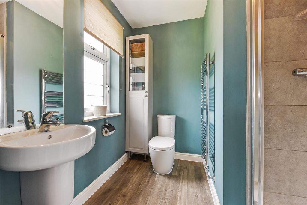 En Suite Shower Room