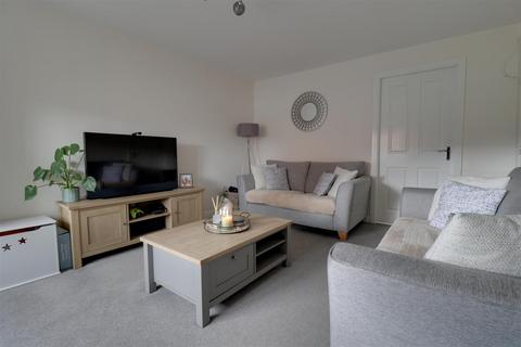 3 bedroom end of terrace house for sale, Cranmer Parkes Close, Alsager