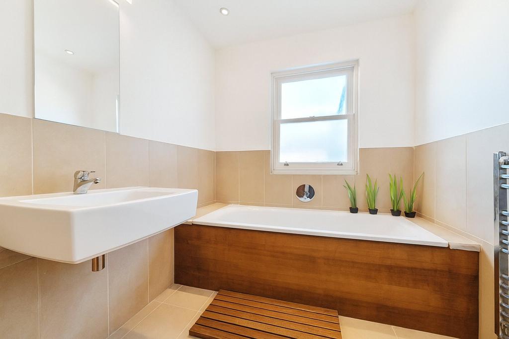 Main Bathroom