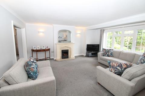 undefined, Cornerways, 71b Kilpin Green, North Crawley