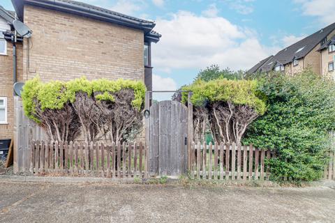 1, Shire Court Dellfield, St Albans, AL1 5UQ