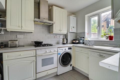 1, Shire Court Dellfield, St Albans, AL1 5UQ