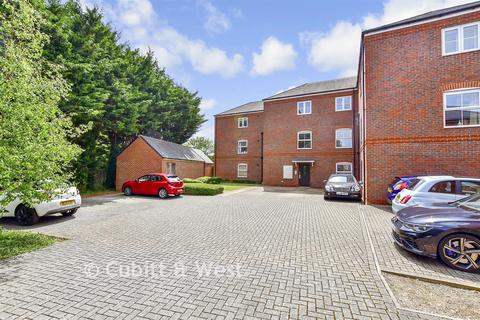 2 bedroom flat for sale, The Halt, Chichester PO18