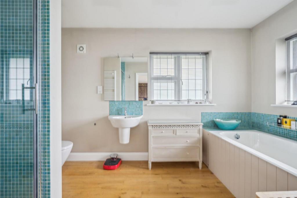 Ensuite Bathroom