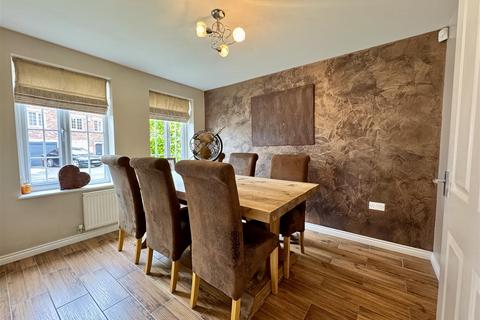 5 bedroom detached house for sale, Silverwood Road, Woolley Grange, Barnsley, S75 5RU