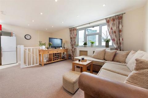2 bedroom flat for sale, Eardley Crescent, London SW5