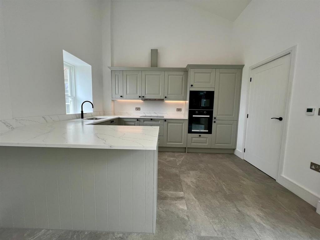 PHOTO-2025-06-09-15-07-01 16.jpg