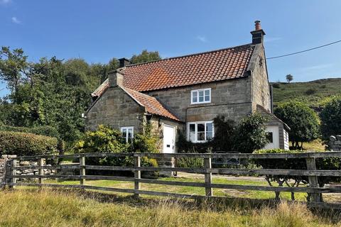 3 bedroom detached house for sale, Daleside East Road, Low Mill, York