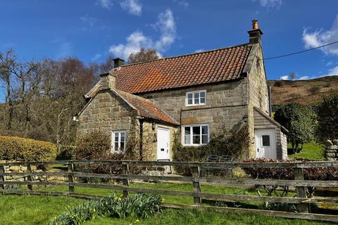 3 bedroom detached house for sale, Daleside East Road, Low Mill, York