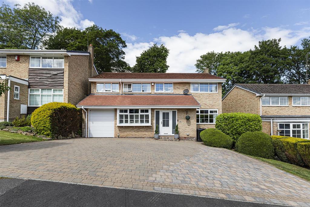 Bramleys Estate Agents - Cheviot Way - Mirfield (6