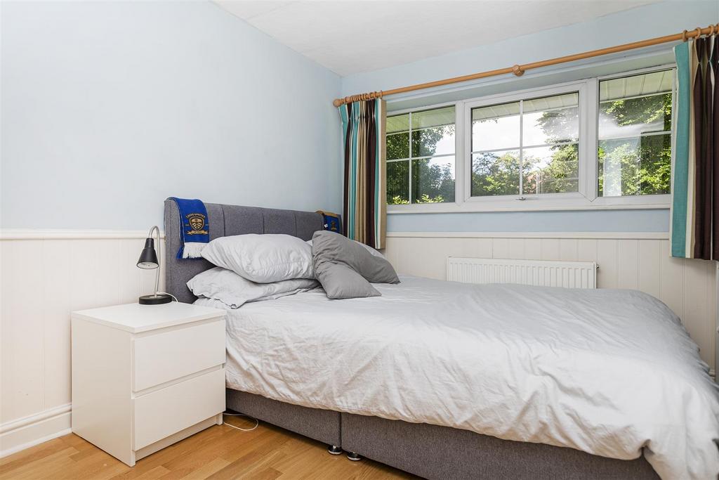 Bramleys Estate Agents - Cheviot Way - Mirfield (3