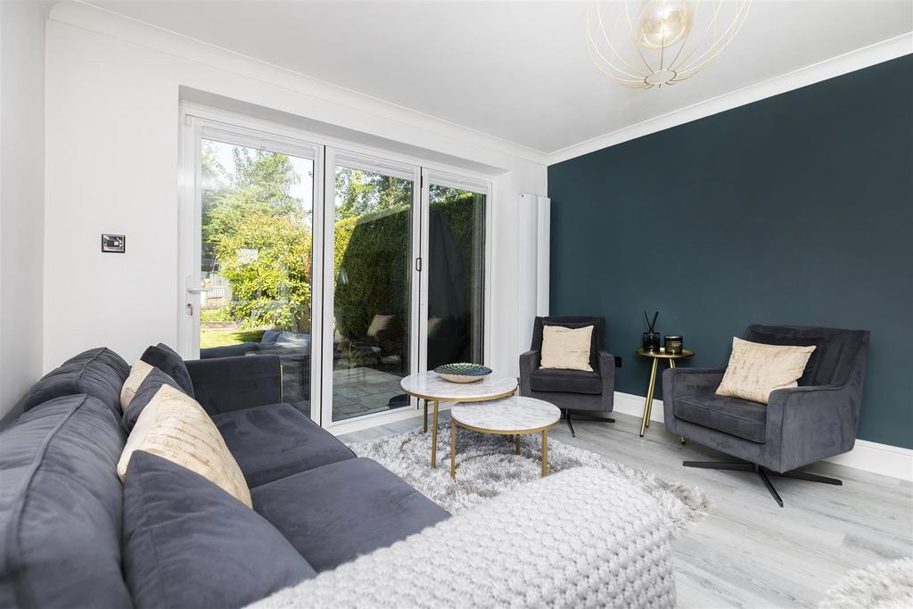 Bramleys Estate Agents - Cheviot Way - Mirfield (2