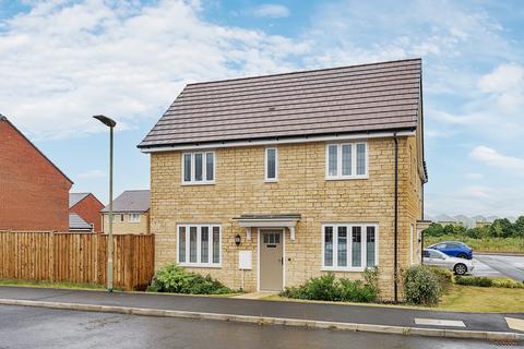 3 bedroom semi-detached house for sale, Millis Road, Brize Norton, Oxfordshire, OX18