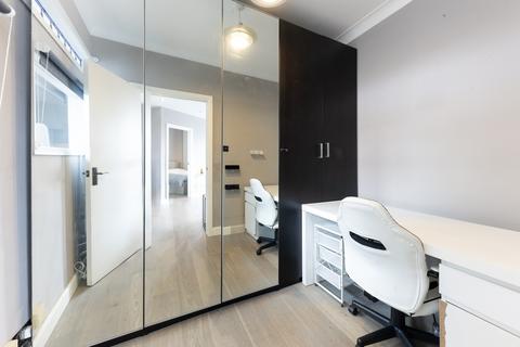 Flat 12, Astral House Regency Place, London, SW1P 2EA