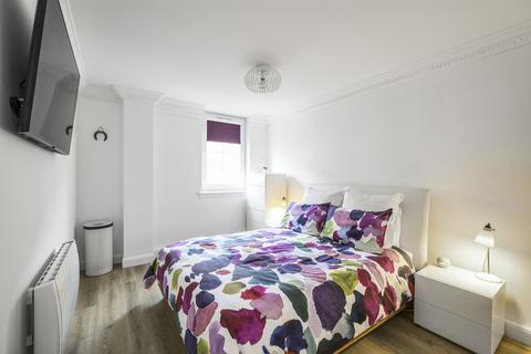 51/4 Caledonian Crescent, Edinburgh, EH11 2AT
