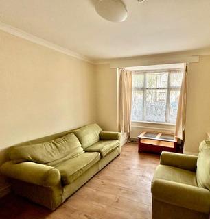 6 bedroom detached house to rent, Staines,  Surrey,  UB2