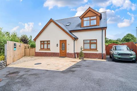 Clos Cae Bach, Dafen, Llanelli