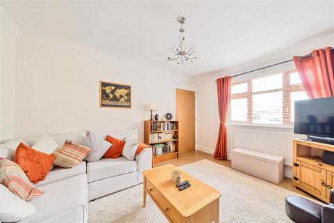 undefined, Clos Cae Bach, Dafen, Llanelli