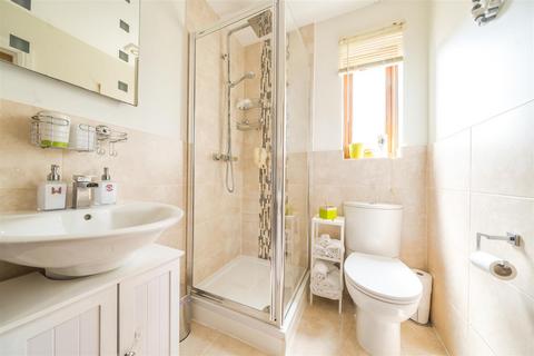 undefined, Clos Cae Bach, Dafen, Llanelli