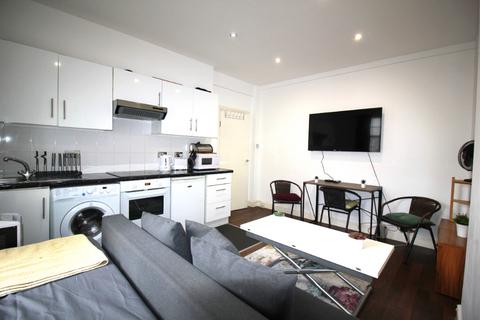 1 bedroom flat for sale, Sussex Gardens, Paddington, W2