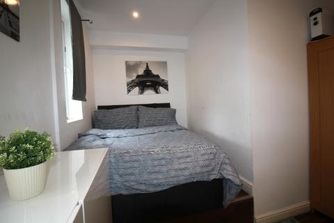 1 bedroom flat for sale, Sussex Gardens, Paddington, W2