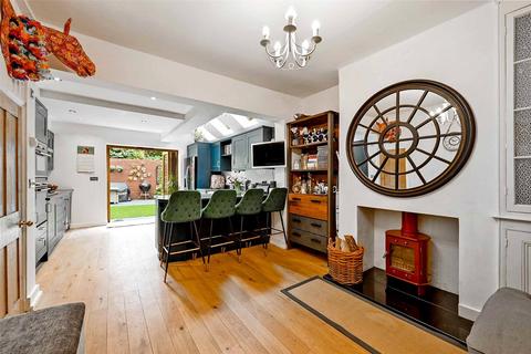 19 Elm Road, Windsor, SL4 3NB