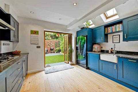 19 Elm Road, Windsor, SL4 3NB