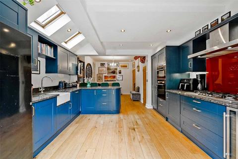 19 Elm Road, Windsor, SL4 3NB