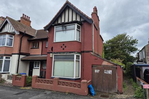 3 bedroom end of terrace house for sale, Queen Street, Withernsea, HU19 2AQ