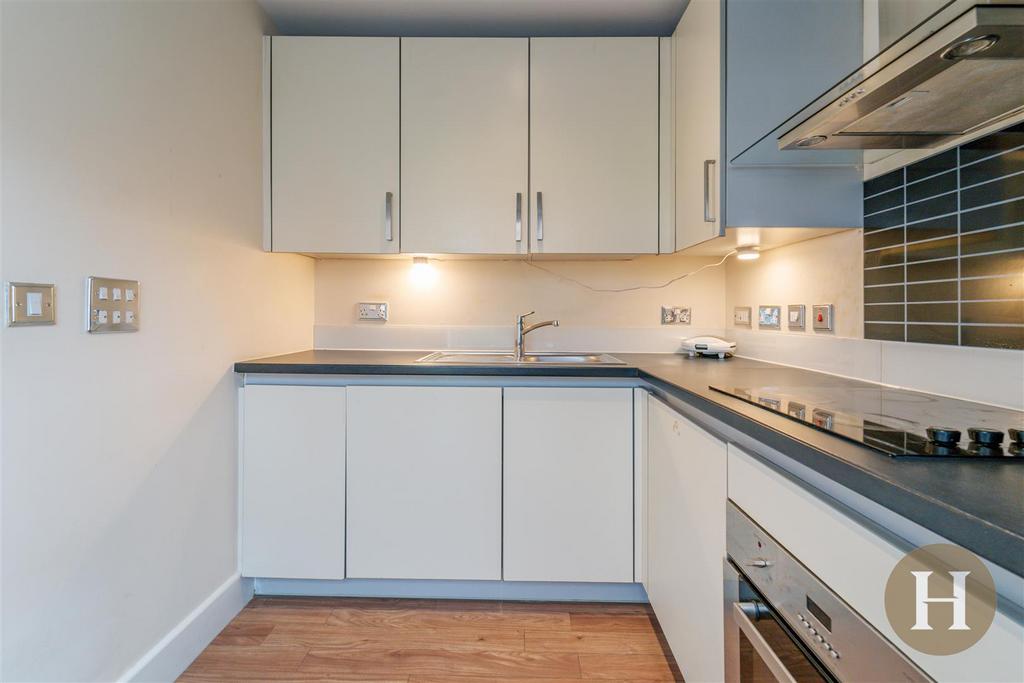 Hadleigh Estate Agents-2.jpg