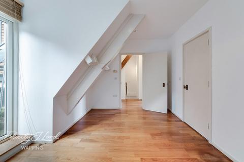 2 bedroom apartment for sale, Clarke Street, London E1
