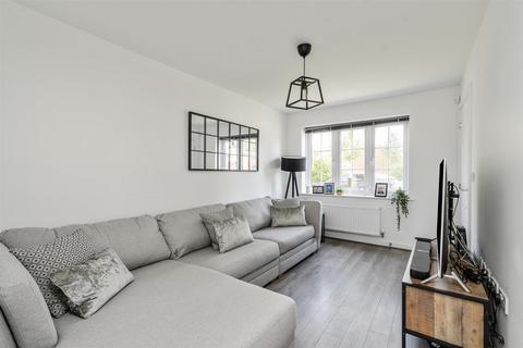 28 Dewberry Road, Tidbury Green, Solihull, B90 1UJ