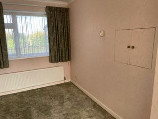 Sitting/dining room