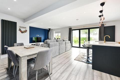 6 Challis Close, Basingstoke, RG22 6NA