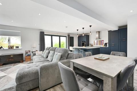 6 Challis Close, Basingstoke, RG22 6NA