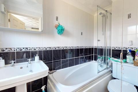 11 Northcote Road, Gravesend, DA11 7BS