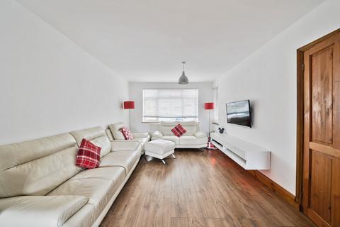 3 bedroom terraced house for sale, Dudley Drive, Ruislip
