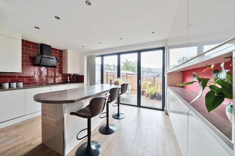 3 bedroom terraced house for sale, Dudley Drive, Ruislip